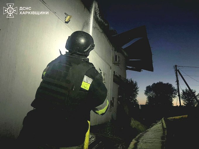 ДСНС Харківщини ліквідувала наслідки атаки дронів у Великобурлуцькій громаді